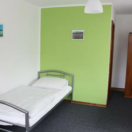 One - Auberge de jeunesse *